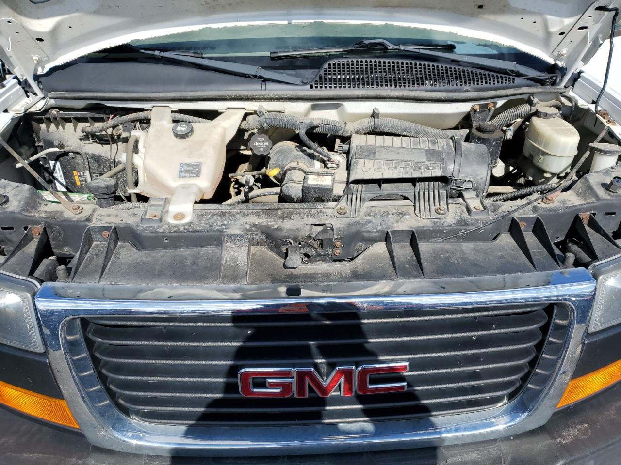 2014 GMC Savana - Image 12