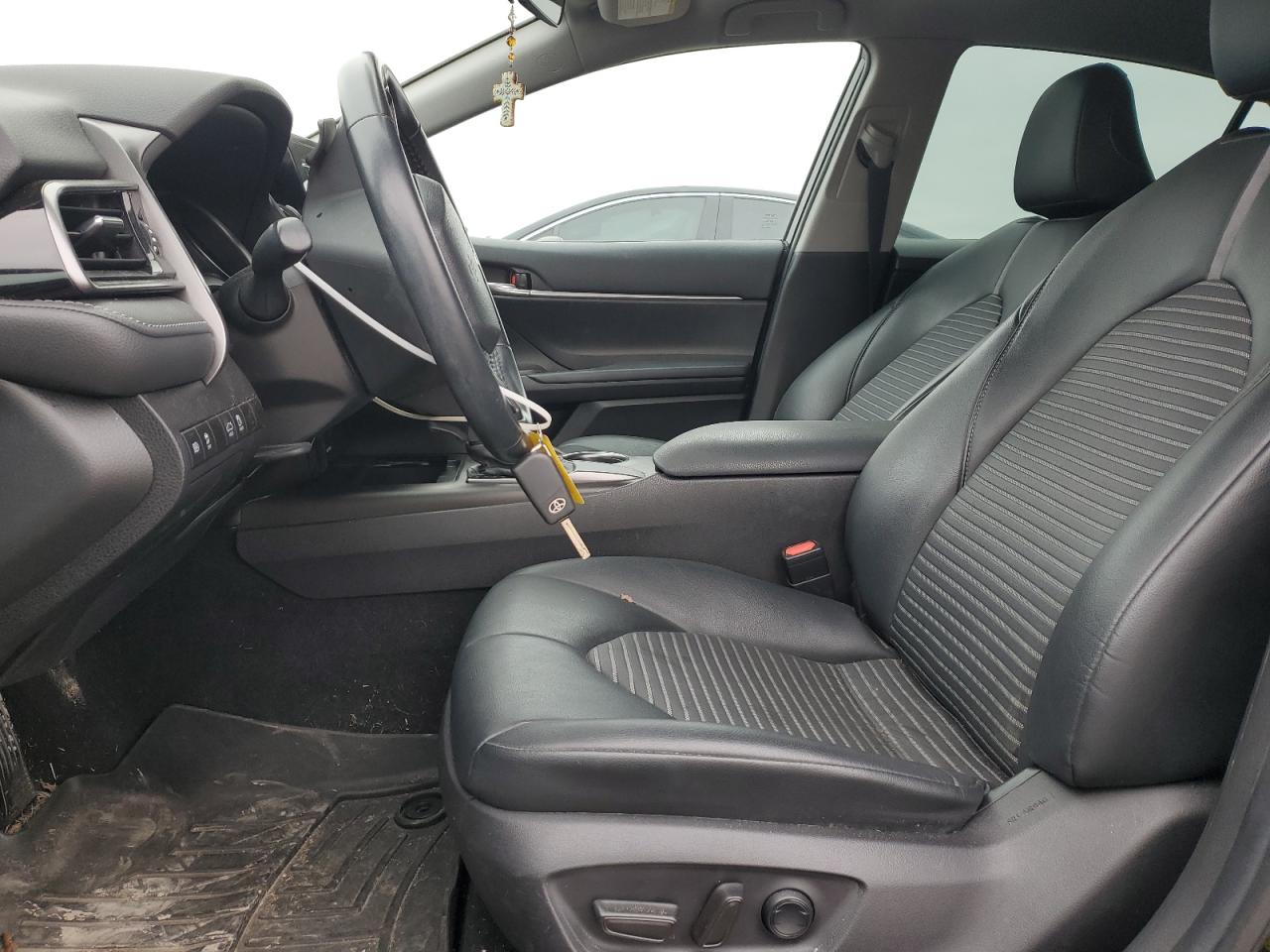 2021 Toyota Camry - Image 7