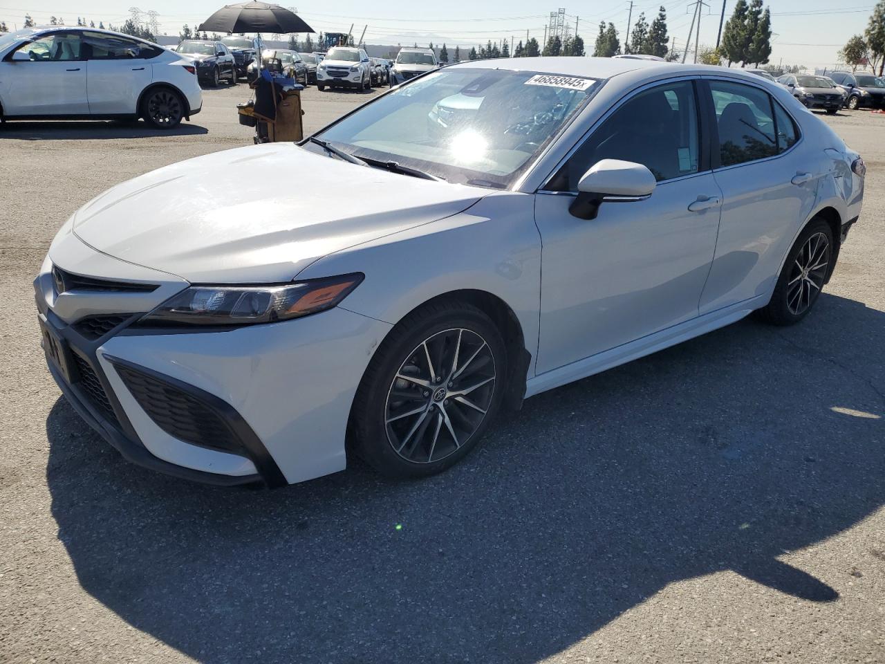 2022 Toyota Camry - Image 1