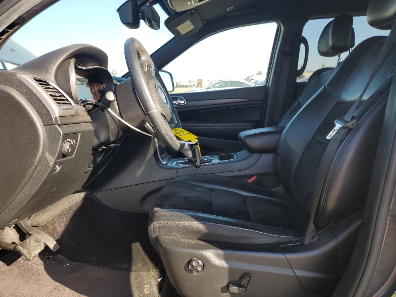 2017 Jeep Grand Cherokee - Image 7