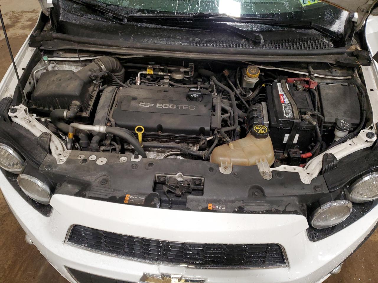 2016 Chevrolet Sonic - Image 11