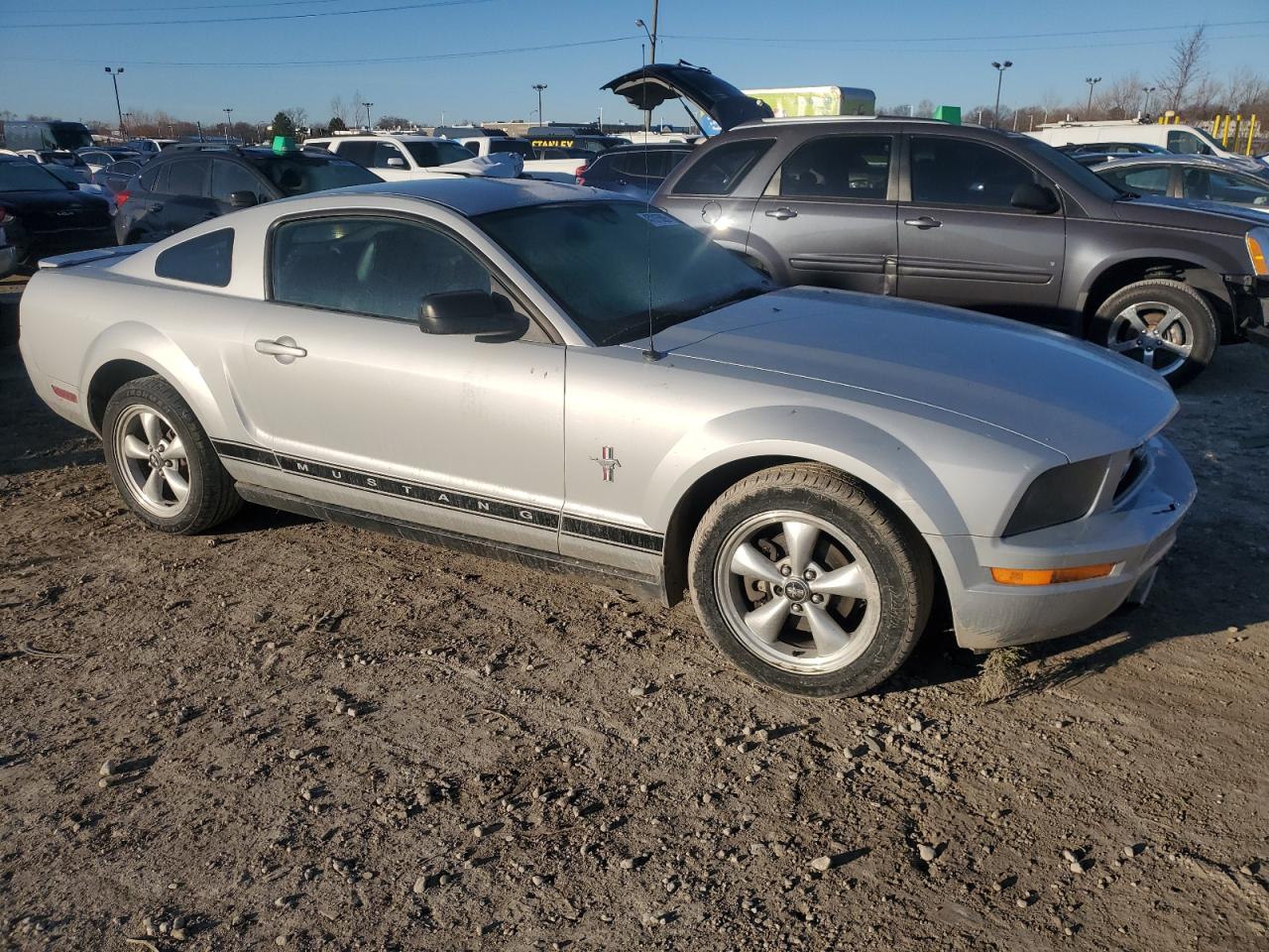 2007 Ford Mustang - Image 4