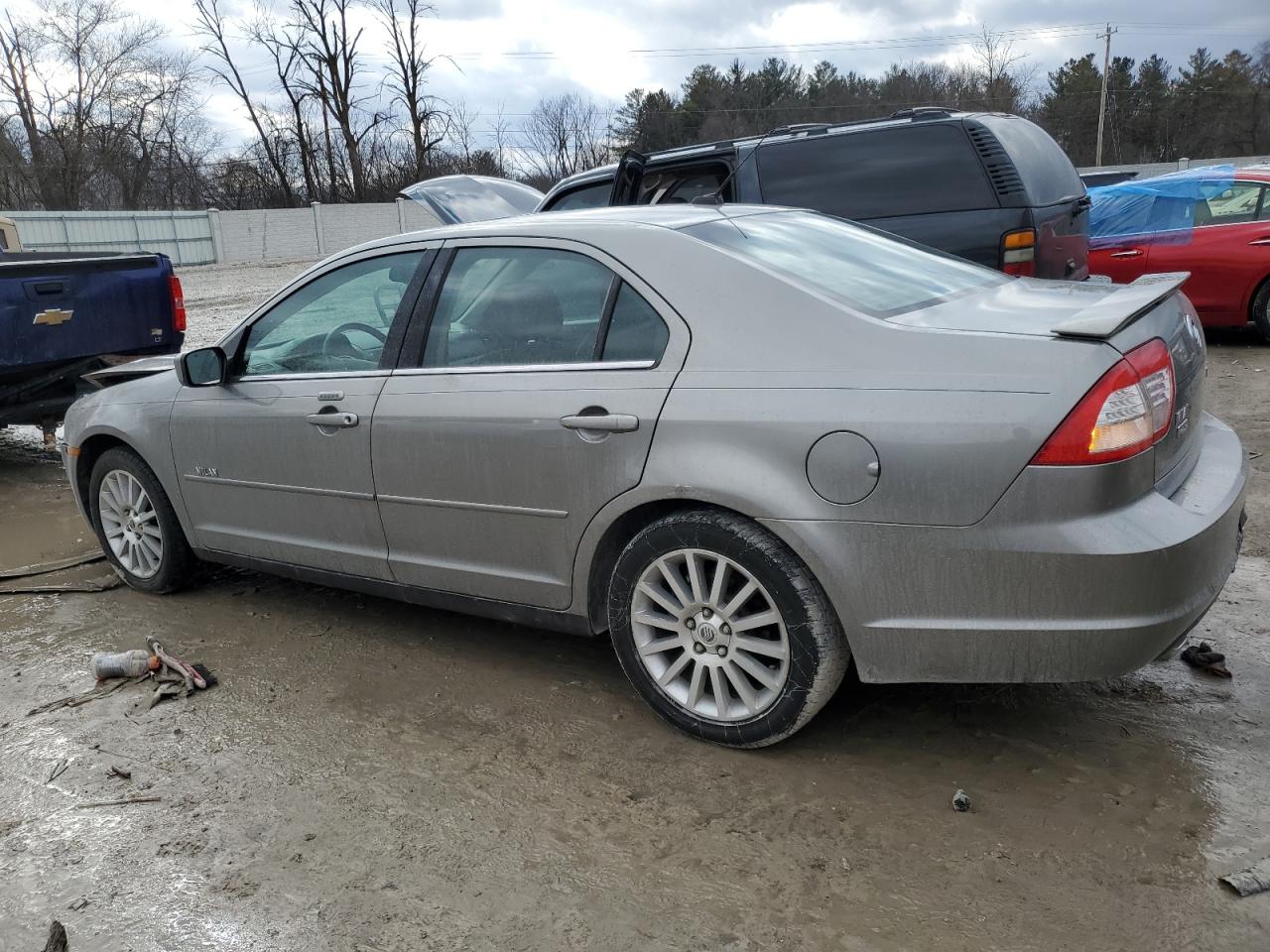 2008 Mercury Milan - Image 2