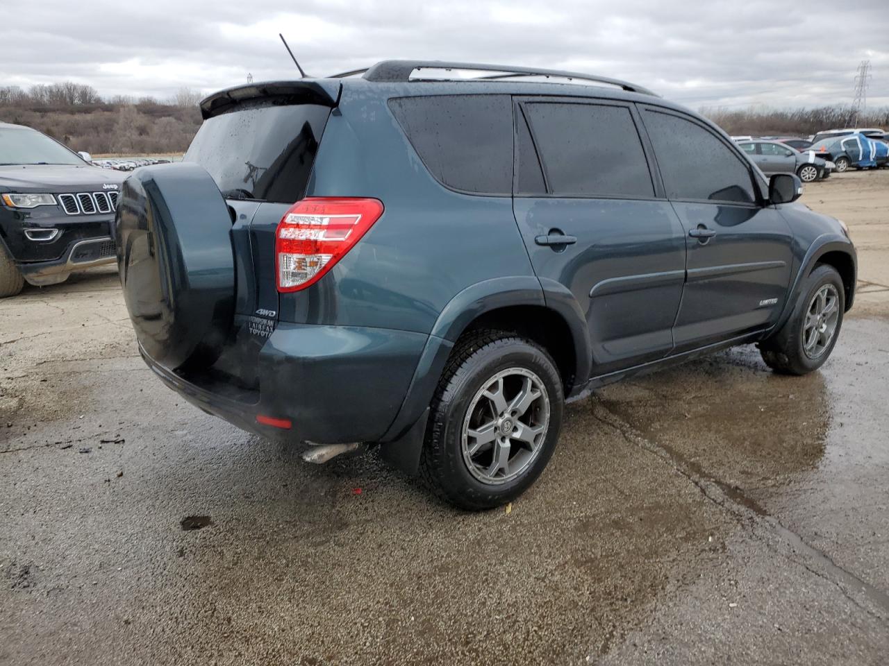2010 Toyota RAV 4 - Image 3