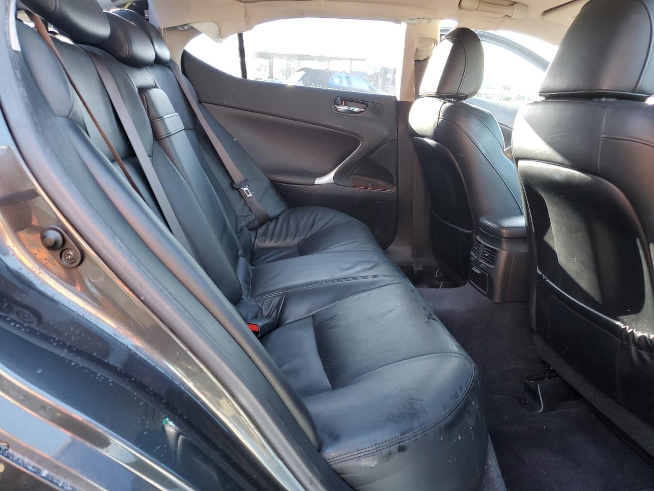 2008 Lexus IS - Image 11