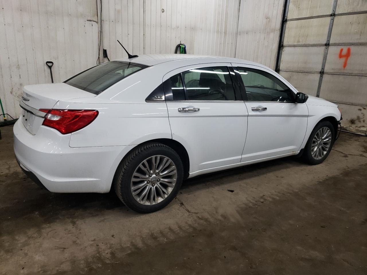 2011 Chrysler 200 - Image 3