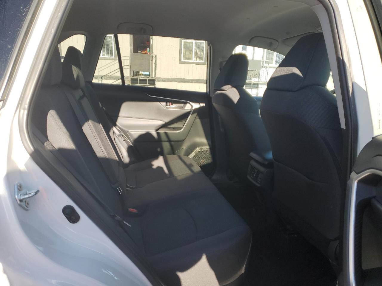 2024 Toyota RAV 4 - Image 10