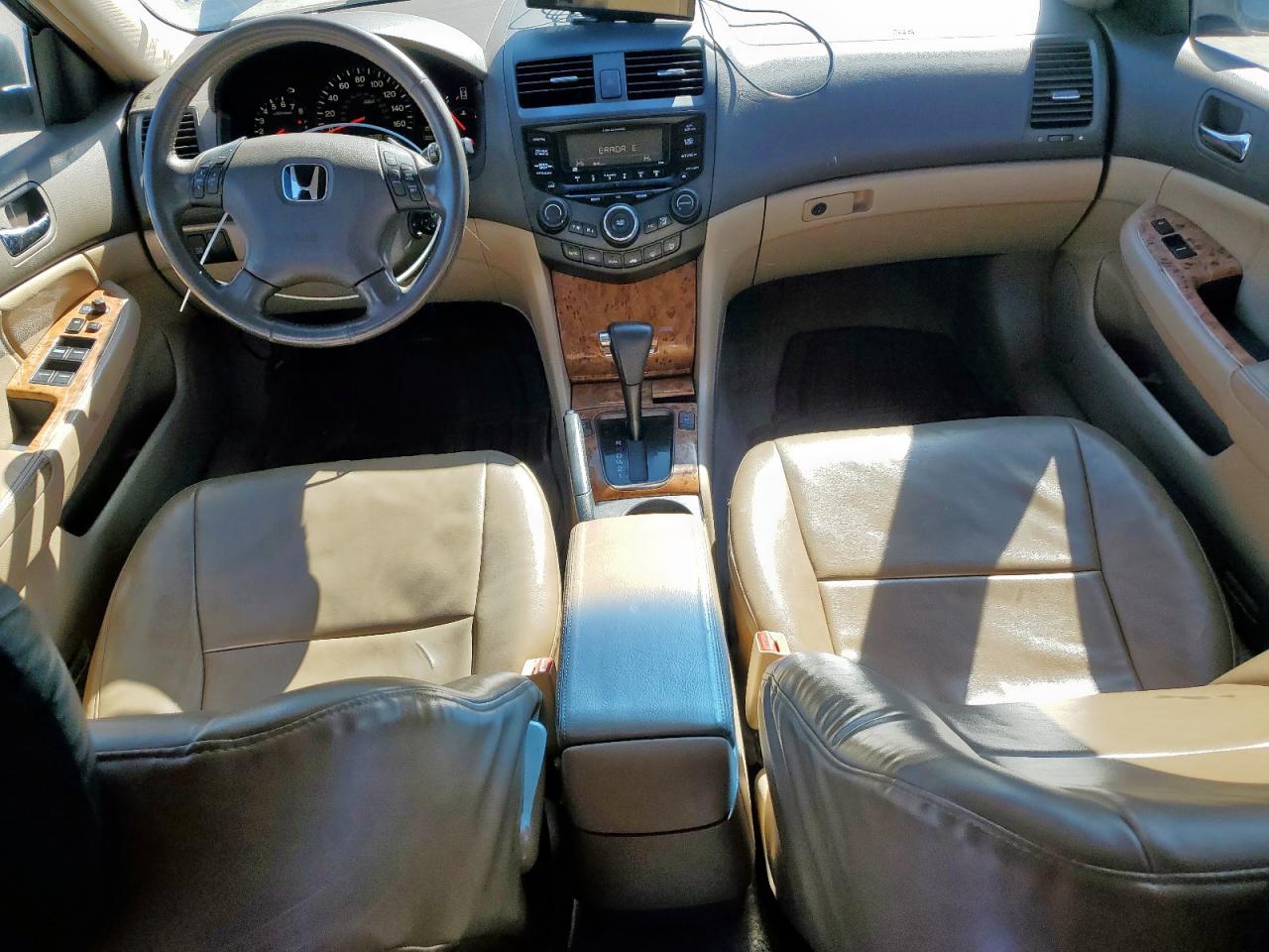 2005 Honda Accord - Image 8
