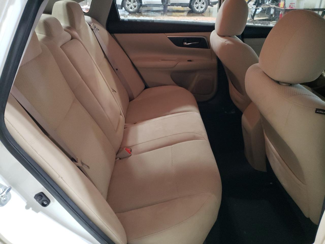 2015 Nissan Altima - Image 10