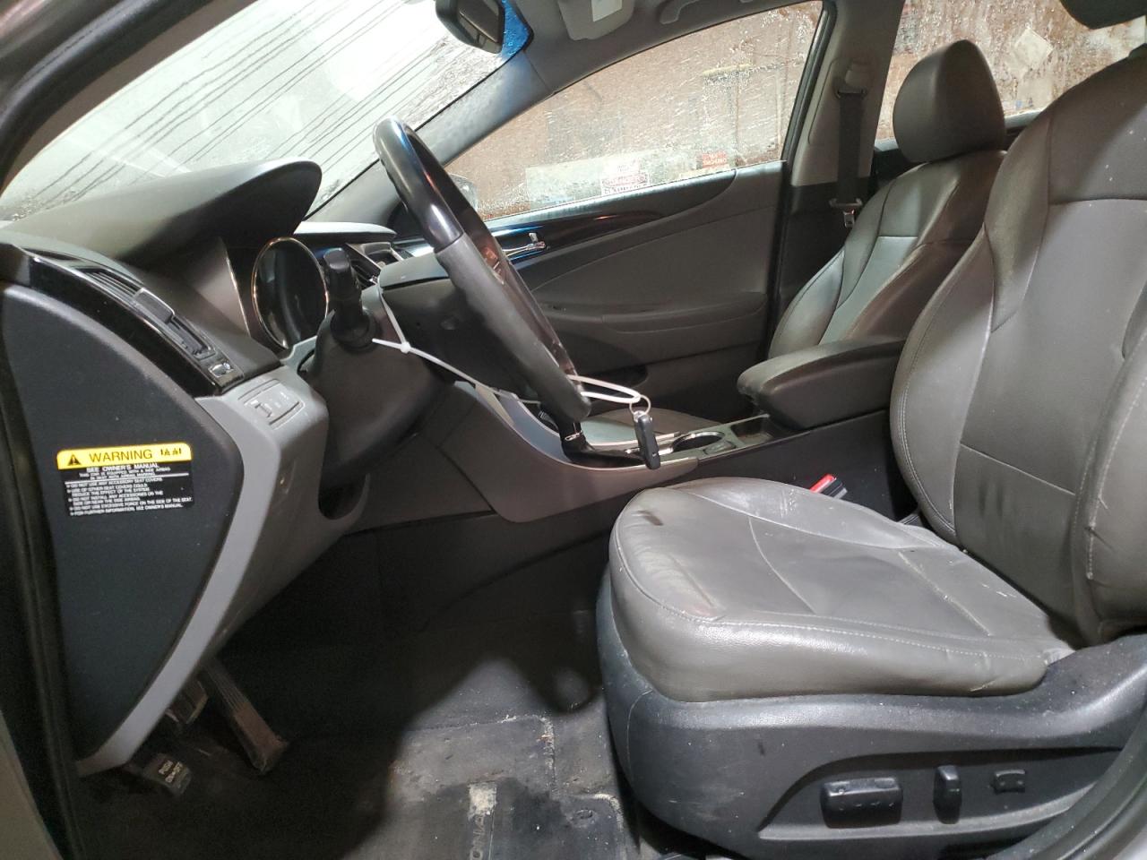 2013 Hyundai Sonata - Image 7