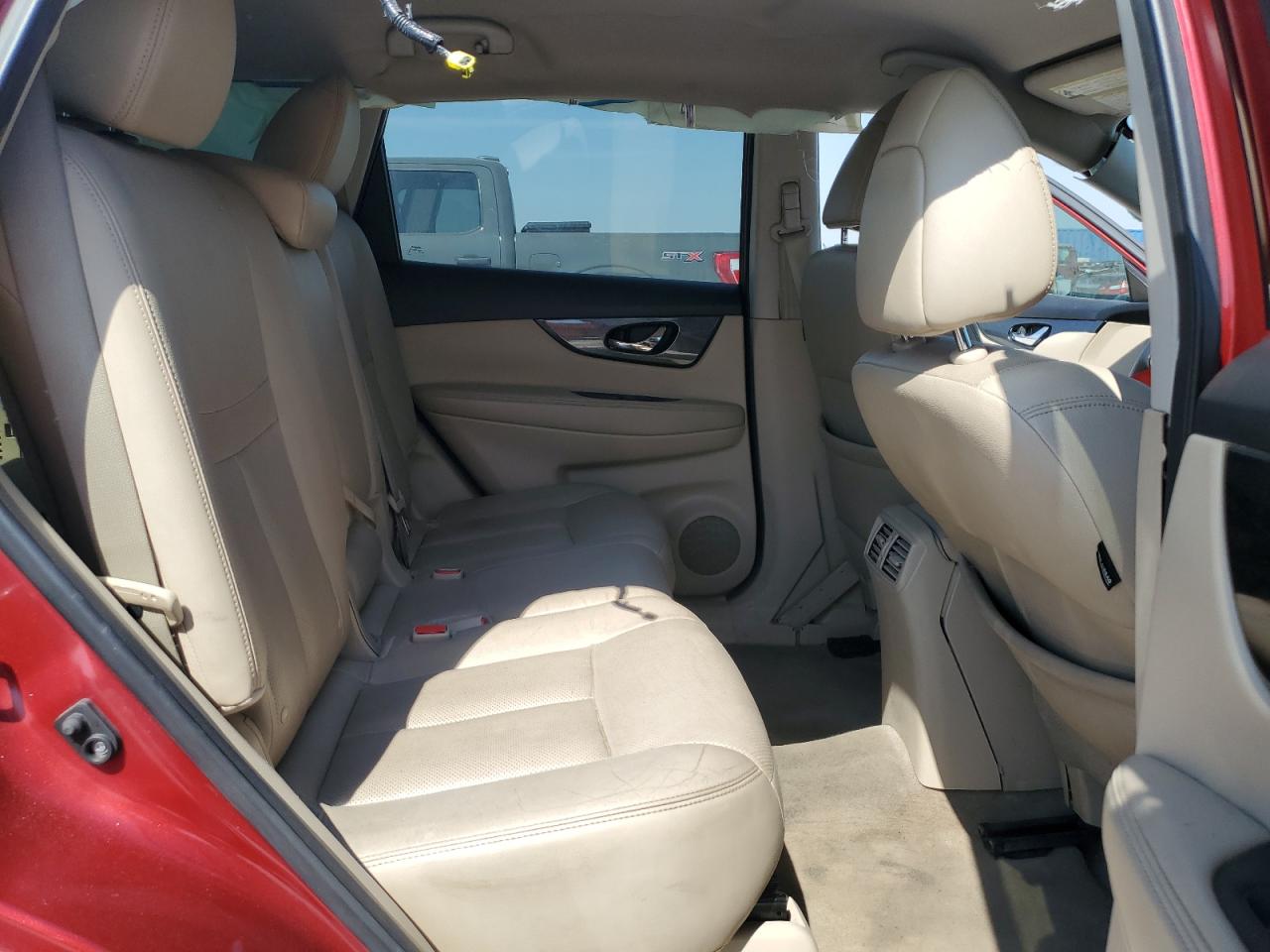 2015 Nissan Rogue - Image 11