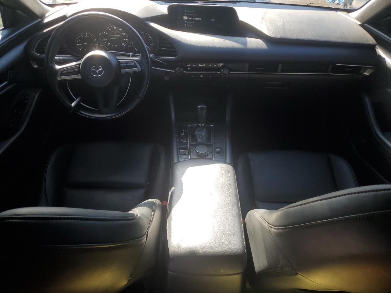 2022 Mazda 3 - Image 8