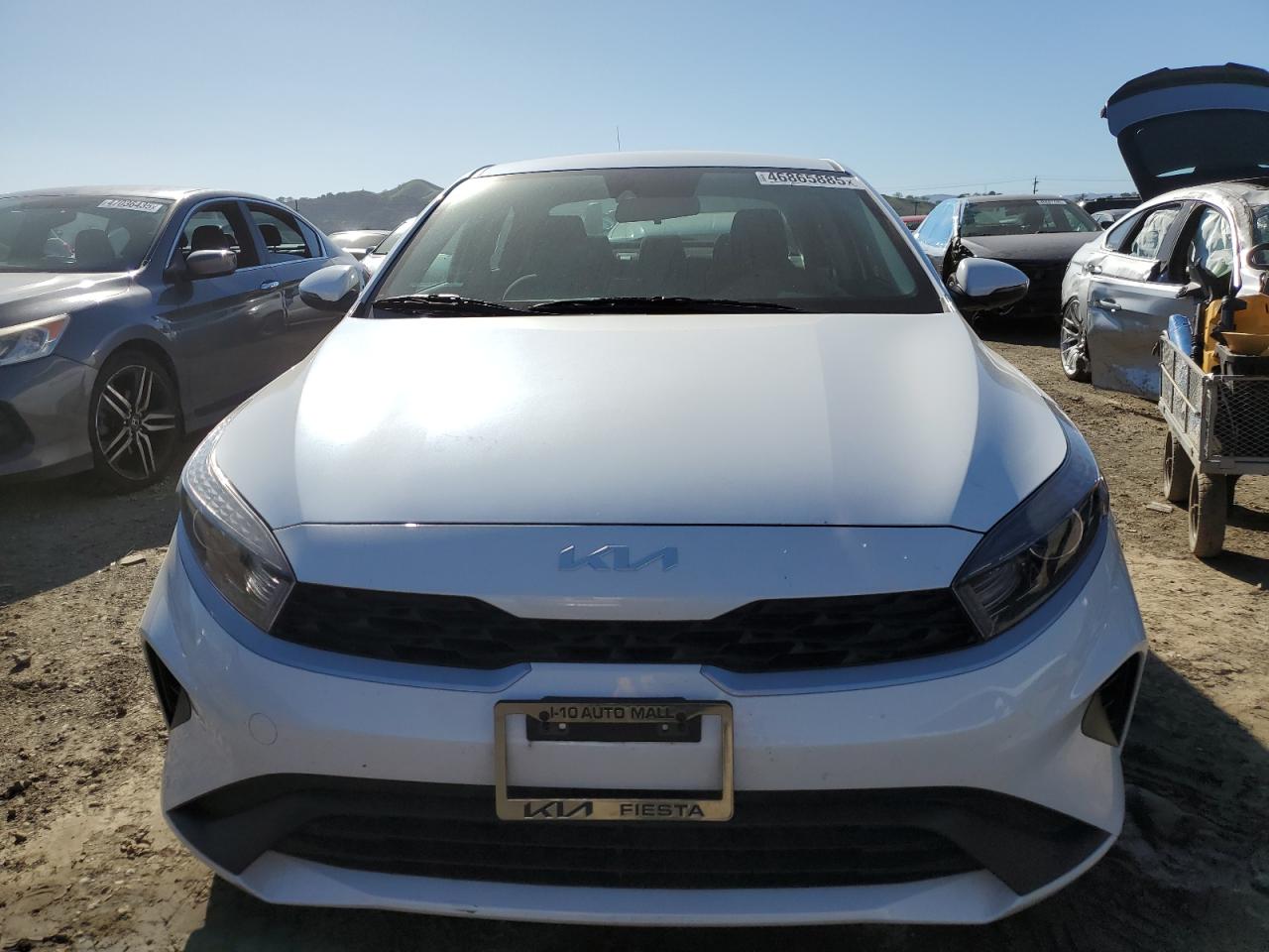 2024 Kia Forte - Image 5