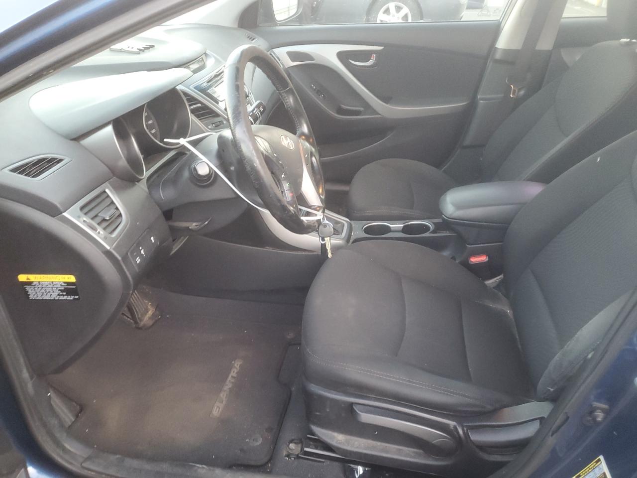 2015 Hyundai Elantra - Image 7
