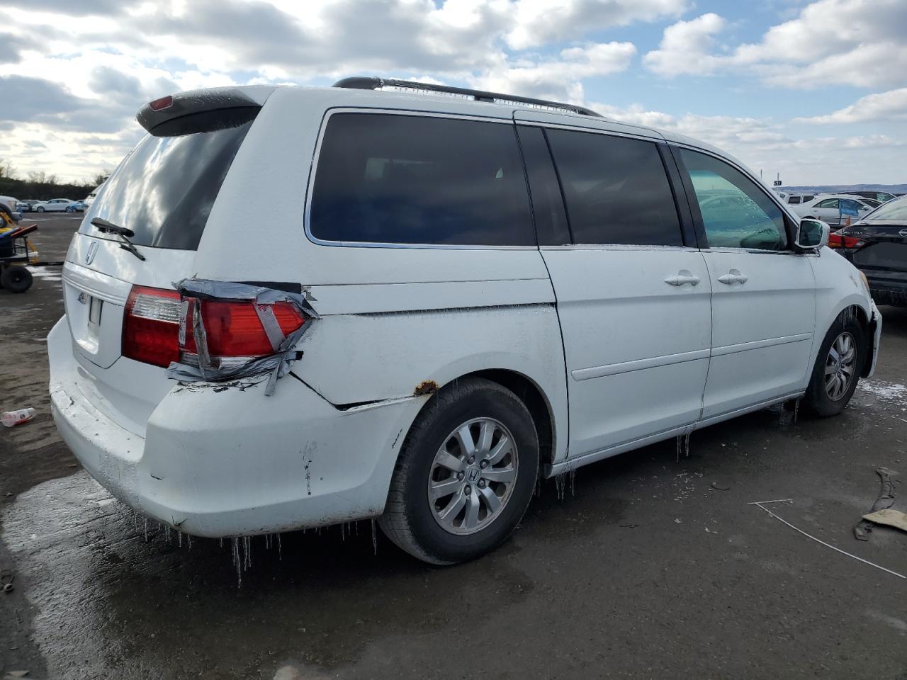 2010 Honda Odyssey - Image 3