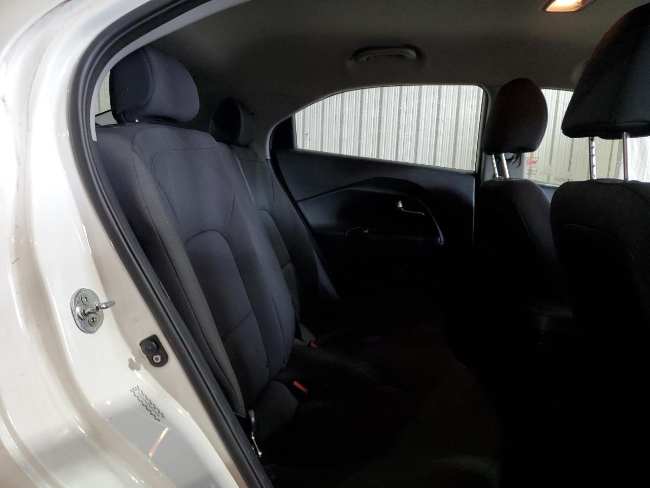 2013 Kia Rio - Image 10