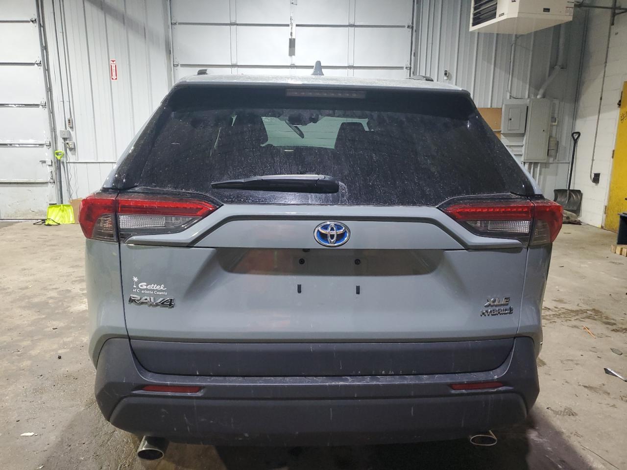 2021 Toyota RAV 4 - Image 6