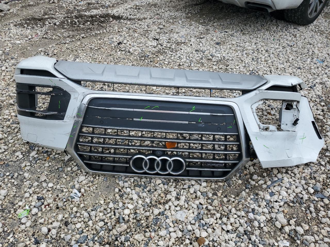 2017 Audi Q7 - Image 13