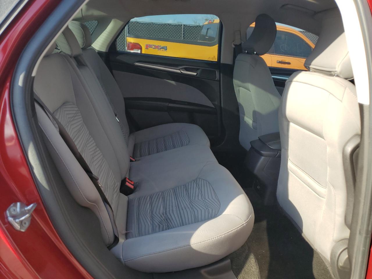 2016 Ford Fusion - Image 10
