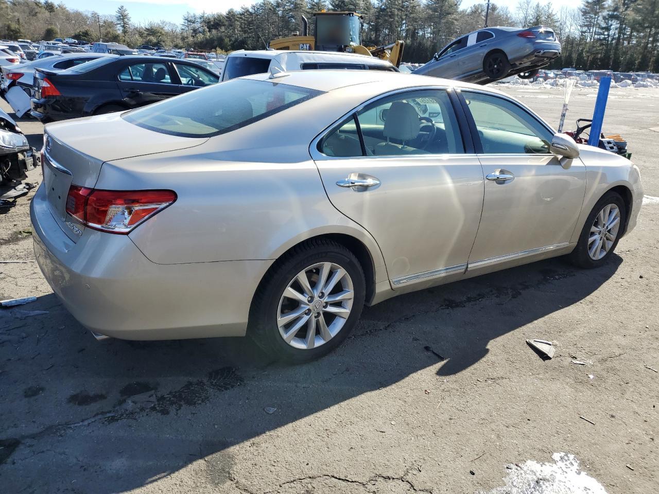 2012 Lexus ES - Image 3