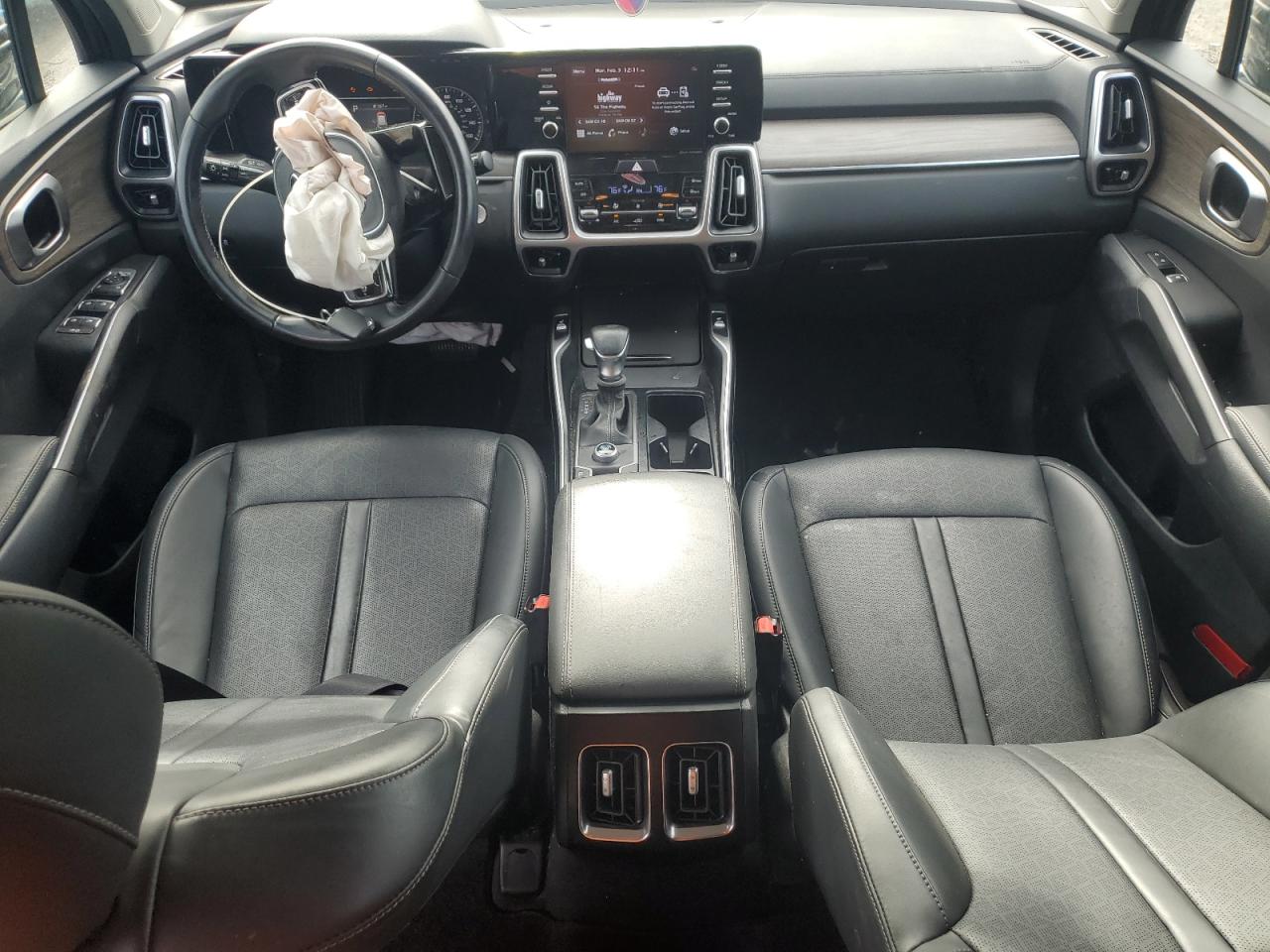 2021 Kia Sorento - Image 8