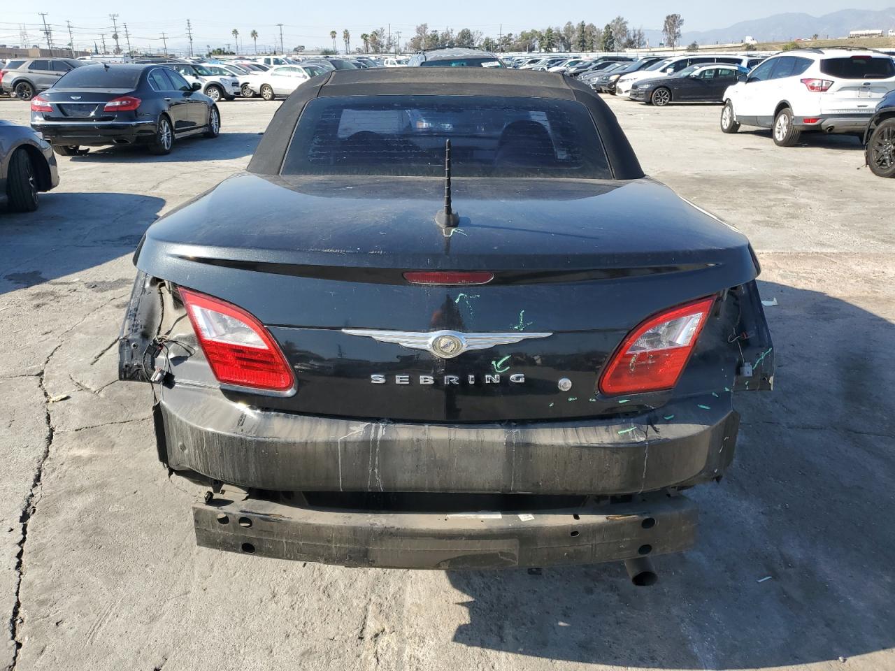 2008 Chrysler Sebring - Image 6