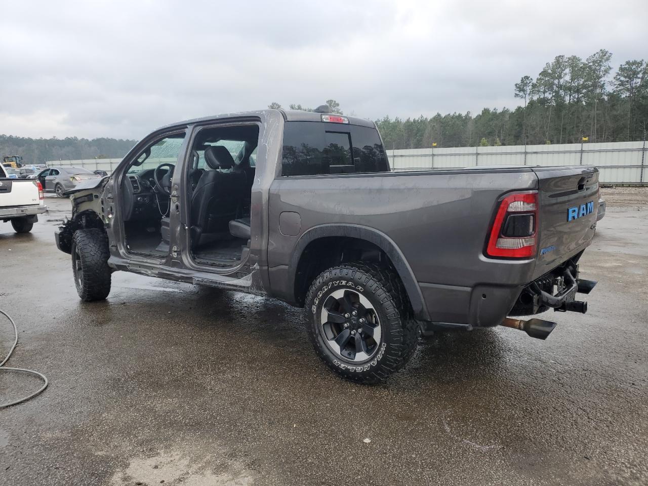 2021 RAM 1500 - Image 2