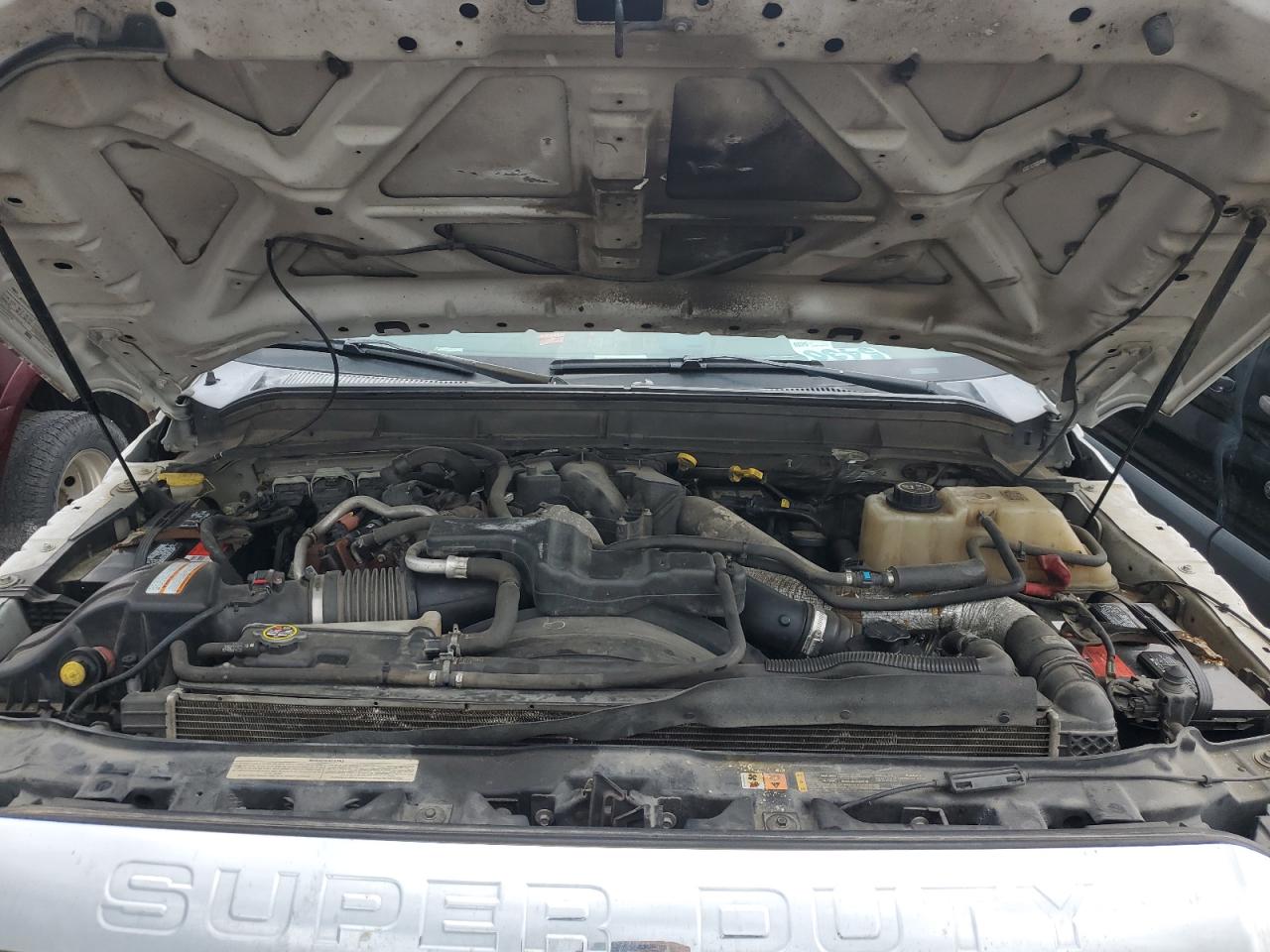 2016 Ford F450 - Image 11