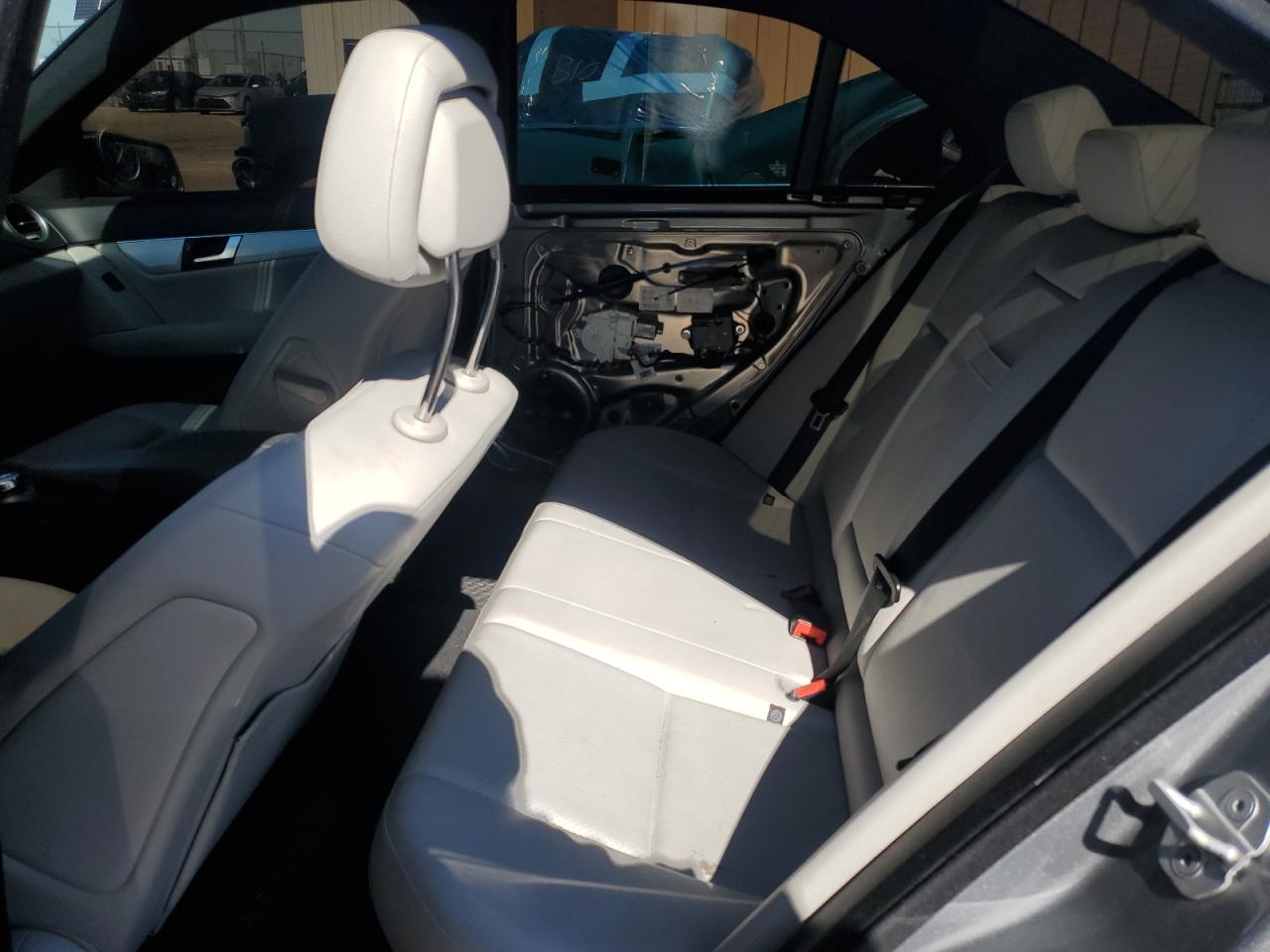 2012 Mercedes-Benz C-klasse - Image 10