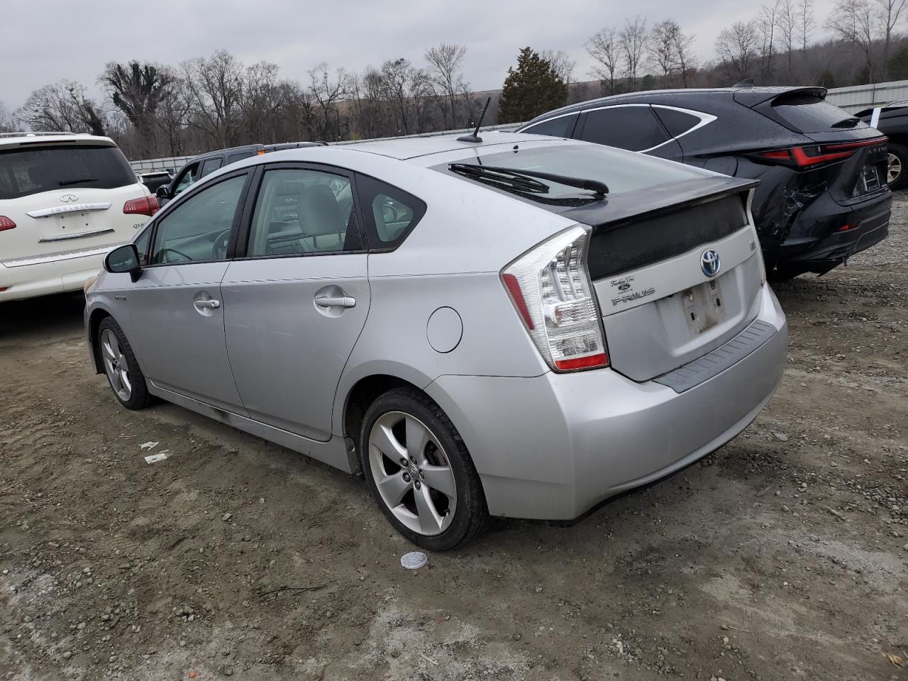 2010 Toyota Prius - Image 2