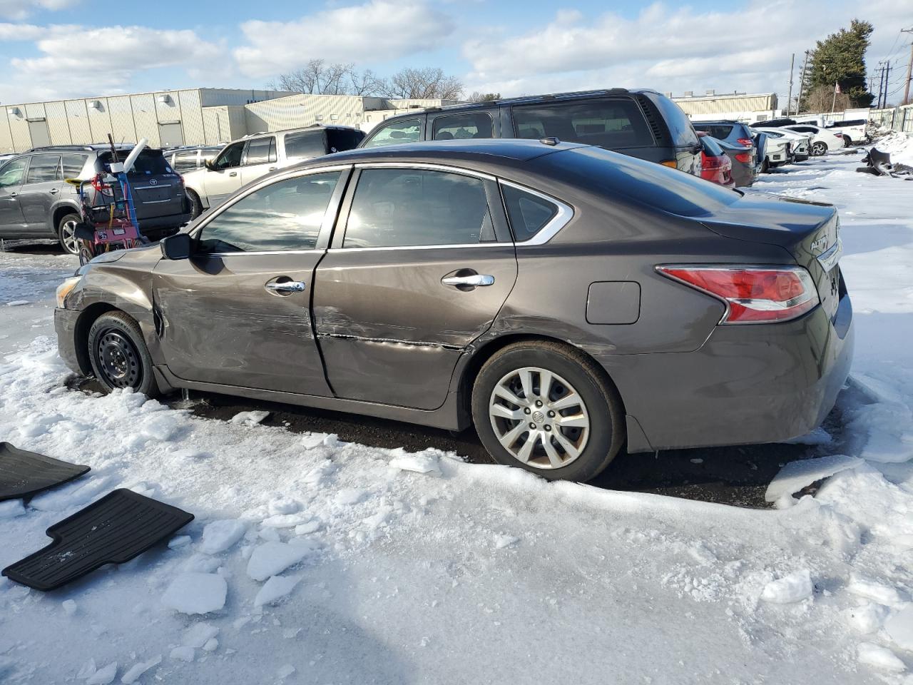 2014 Nissan Altima - Image 2