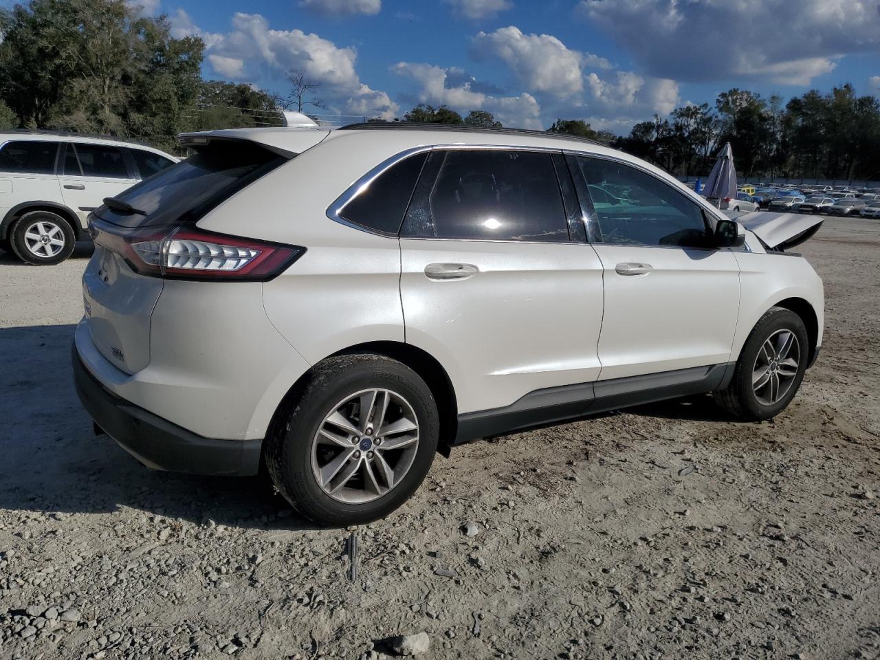 2015 Ford Edge - Image 3
