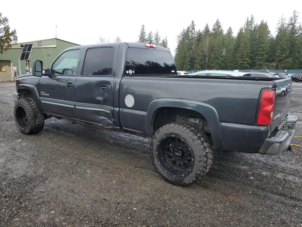 2005 Chevrolet Silverado - Image 2