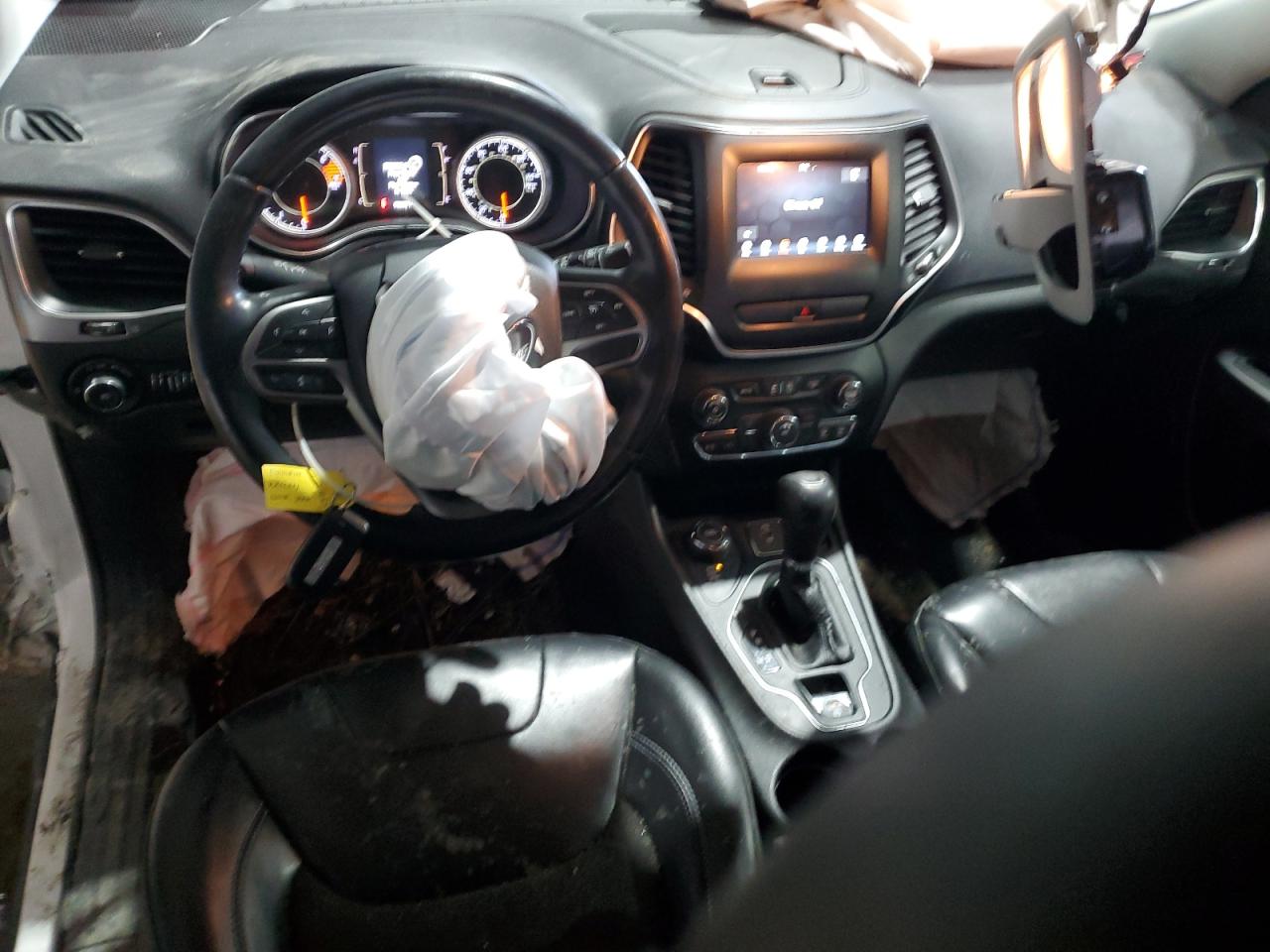 2019 Jeep Grand Cherokee - Image 8