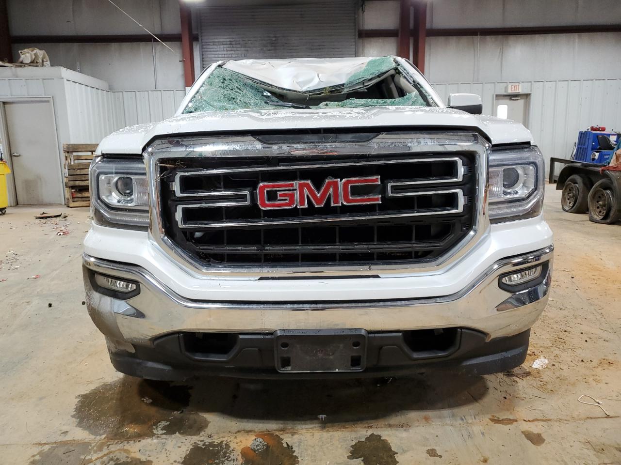 2016 GMC Sierra - Image 5