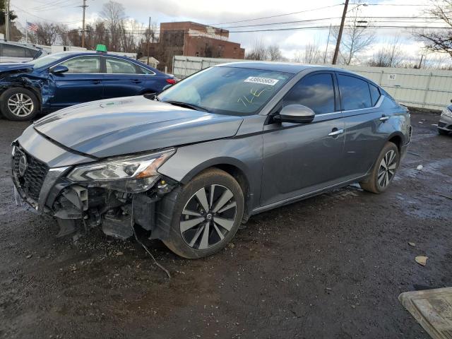 2022 Nissan Altima Sl