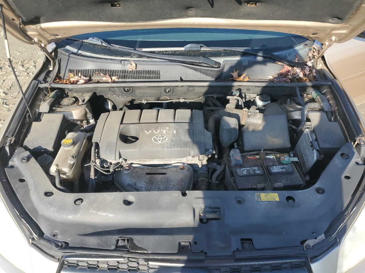 2010 Toyota RAV 4 - Image 12