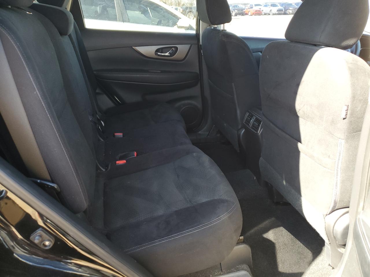 2014 Nissan Rogue - Image 11