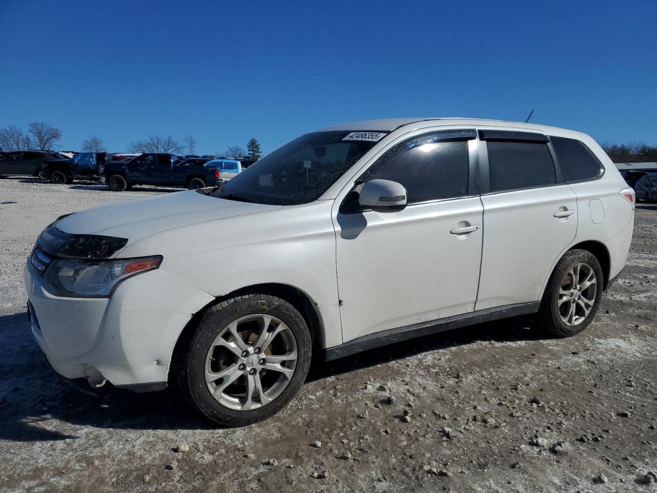 2014 Mitsubishi Outlander - Image 1
