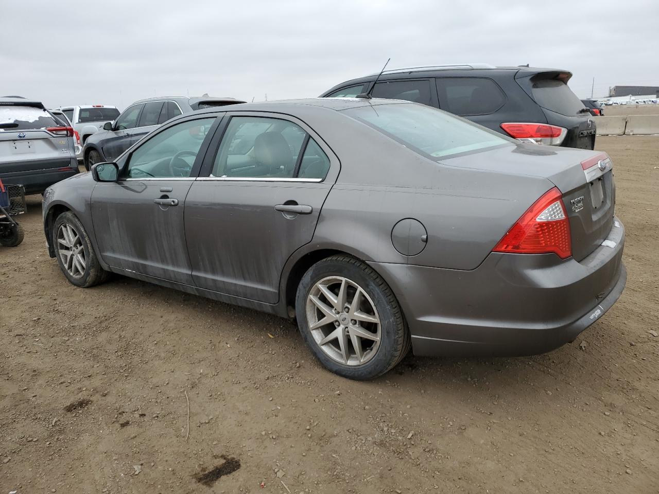 2011 Ford Fusion - Image 2