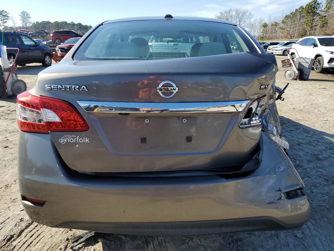 2015 Nissan Sentra - Image 6