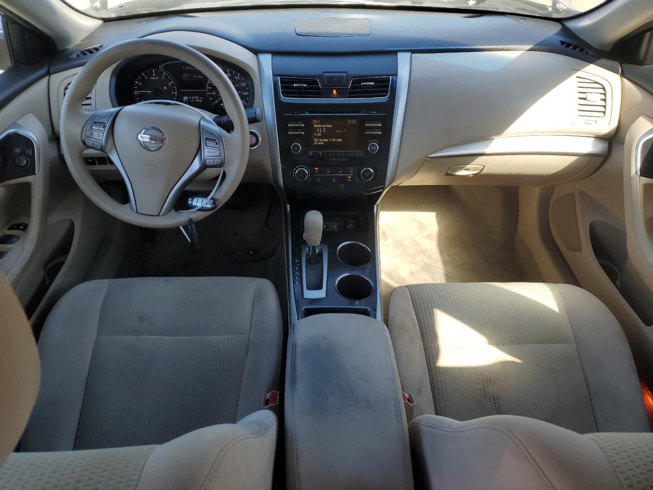 2014 Nissan Altima - Image 8