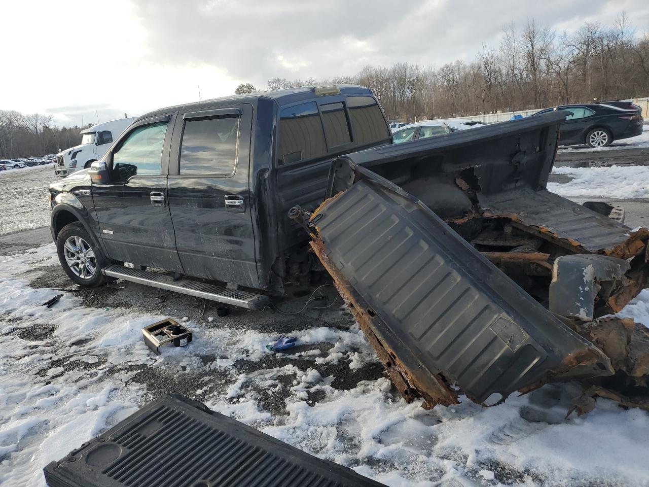 2011 Ford F-150 - Image 2