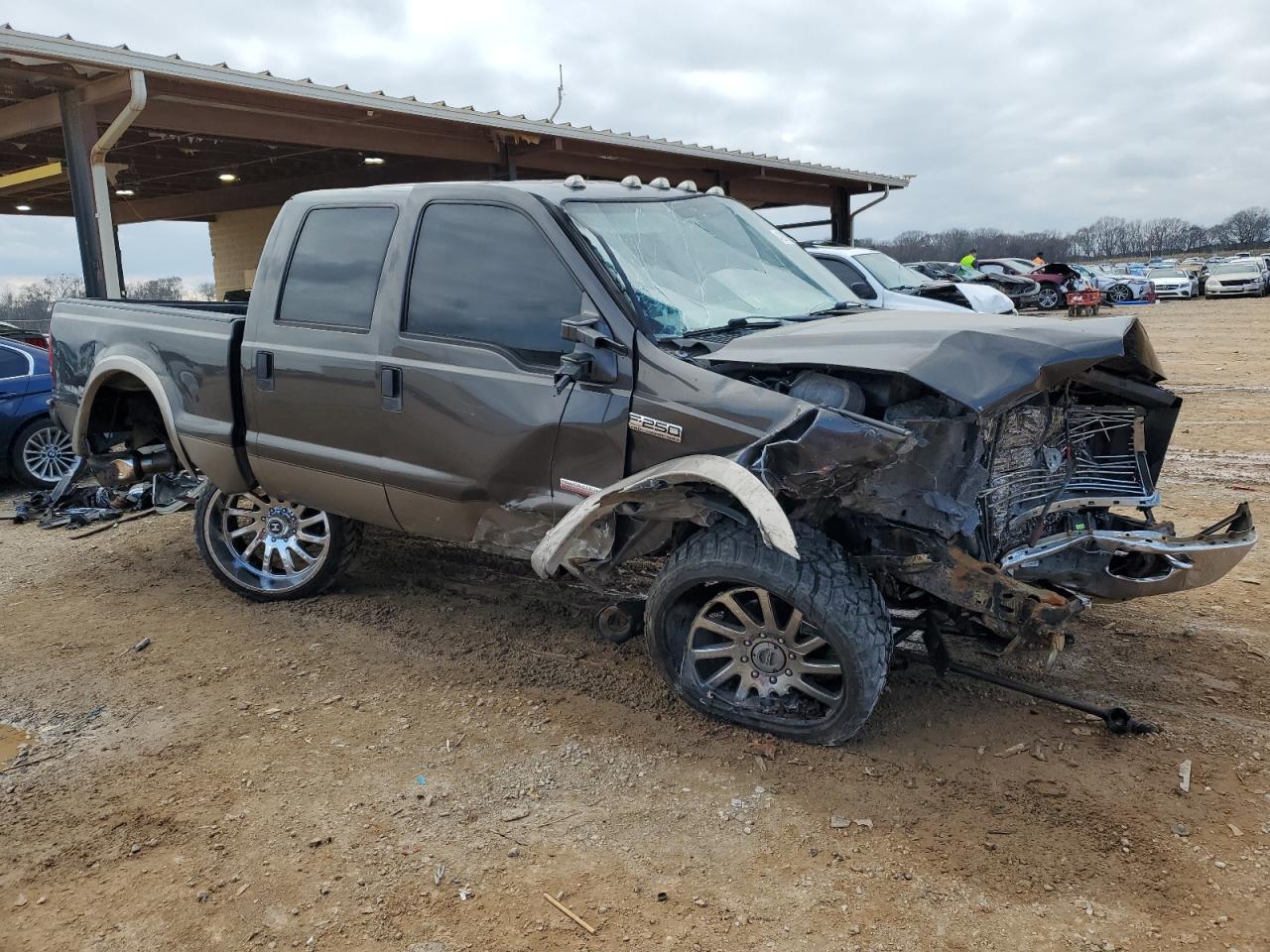 2006 Ford F250 - Image 4
