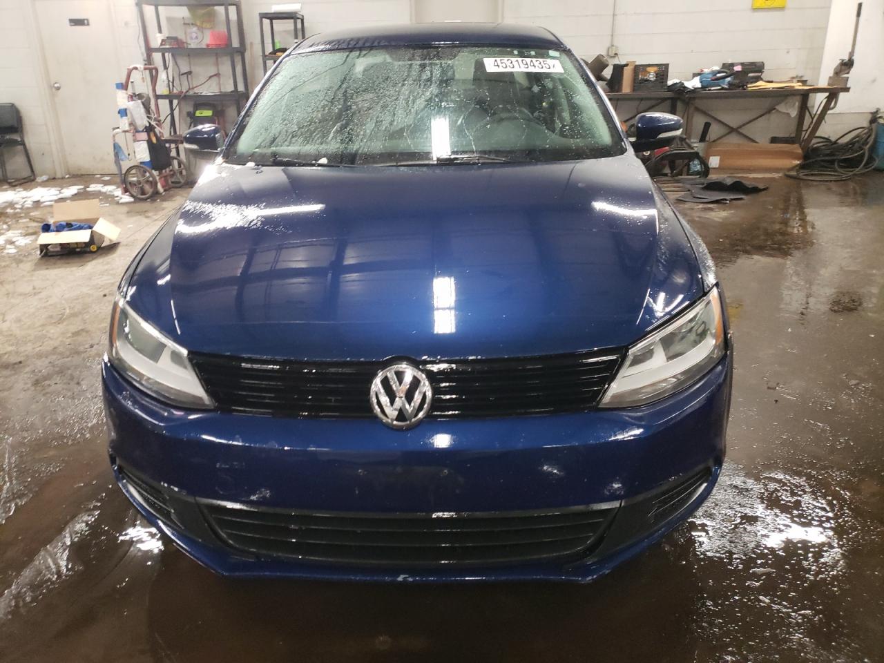 2014 Volkswagen Jetta - Image 5
