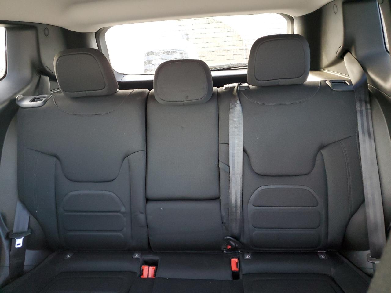 2020 Jeep Renegade - Image 10