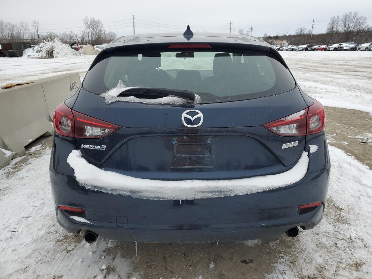 2018 Mazda 3 - Image 6