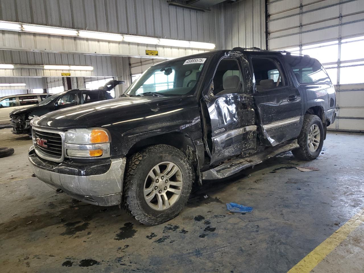 2004 GMC Yukon - Image 1