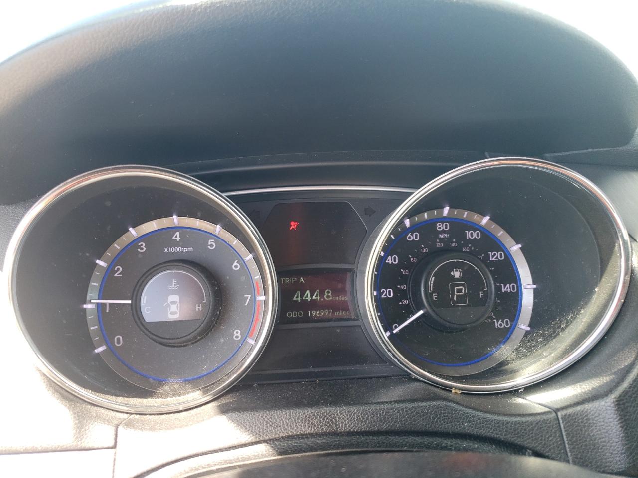 2014 Hyundai Sonata - Image 9