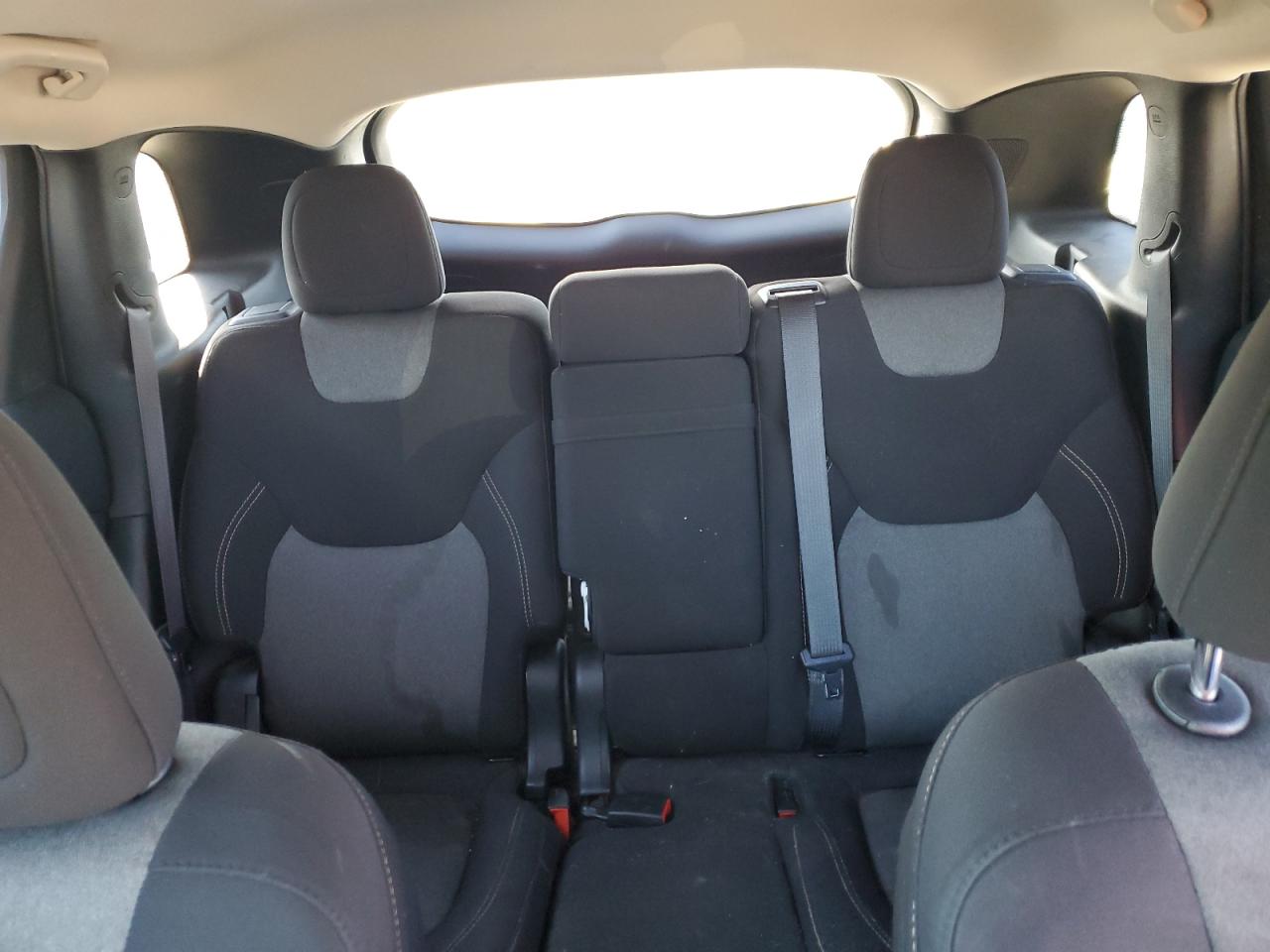 2016 Jeep Grand Cherokee - Image 10